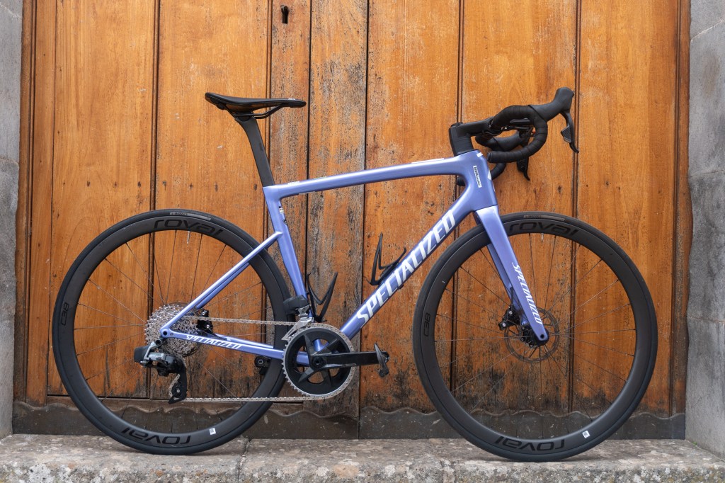 Specialized Tarmac SL8 Expert against a wall